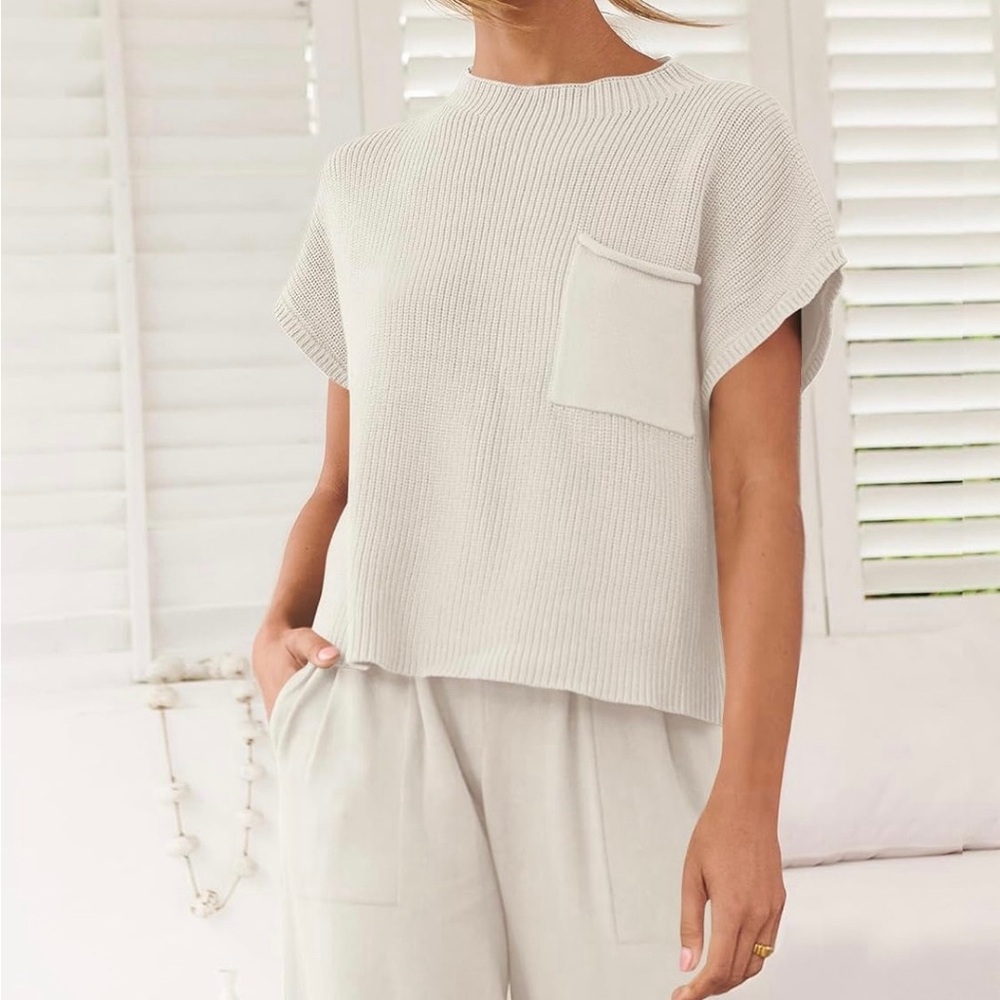 Amazon Short Sleeve Mock Neck Ribbed Knit cropped sweater with pocket NOWT